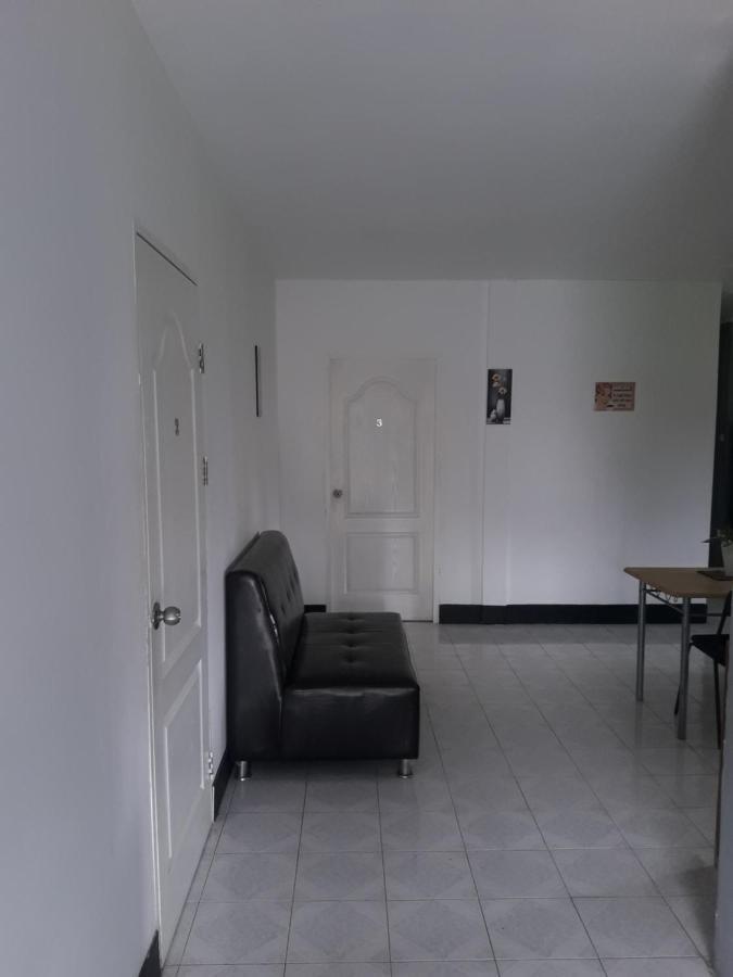 The Guest House - Apartment Phuket Buitenkant foto